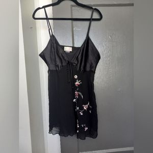 Embroidered floral xl slip top